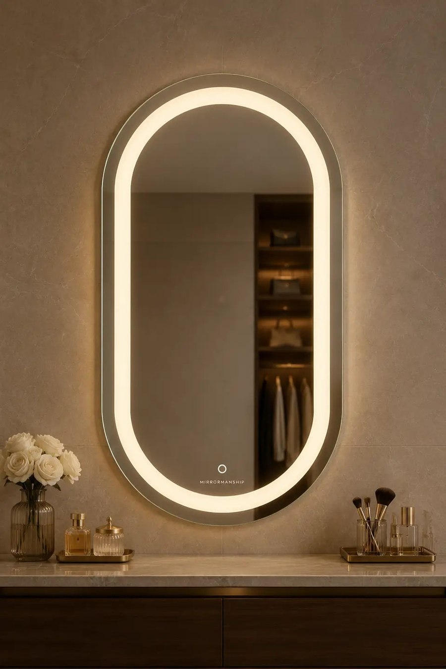 MIRRORMANSHIP Aurelia Capsule mirror with warm illuminated border